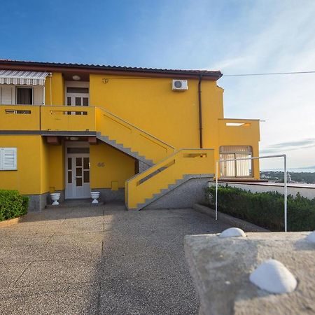 The Manzoni Family 5 Punat Exterior foto
